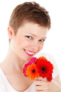 El aceite de borraja y onagra son ideales para la piel de la mujer